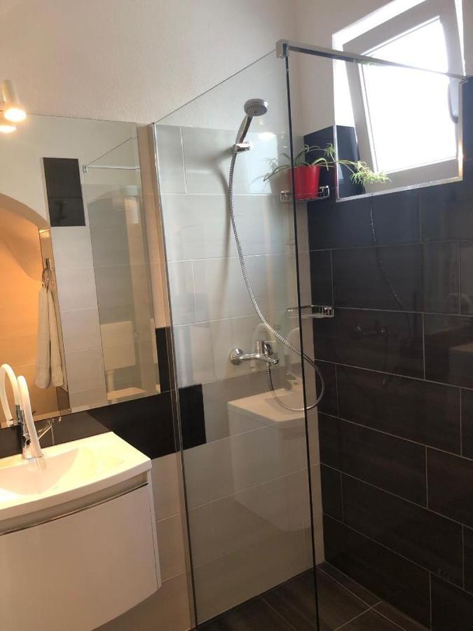 Apartament Cozy New Flat For 2 Or 3 Hvar Town Zewnętrze zdjęcie