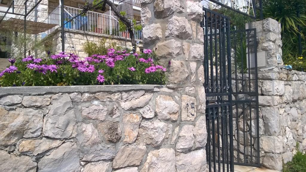 Apartament Cozy New Flat For 2 Or 3 Hvar Town Zewnętrze zdjęcie