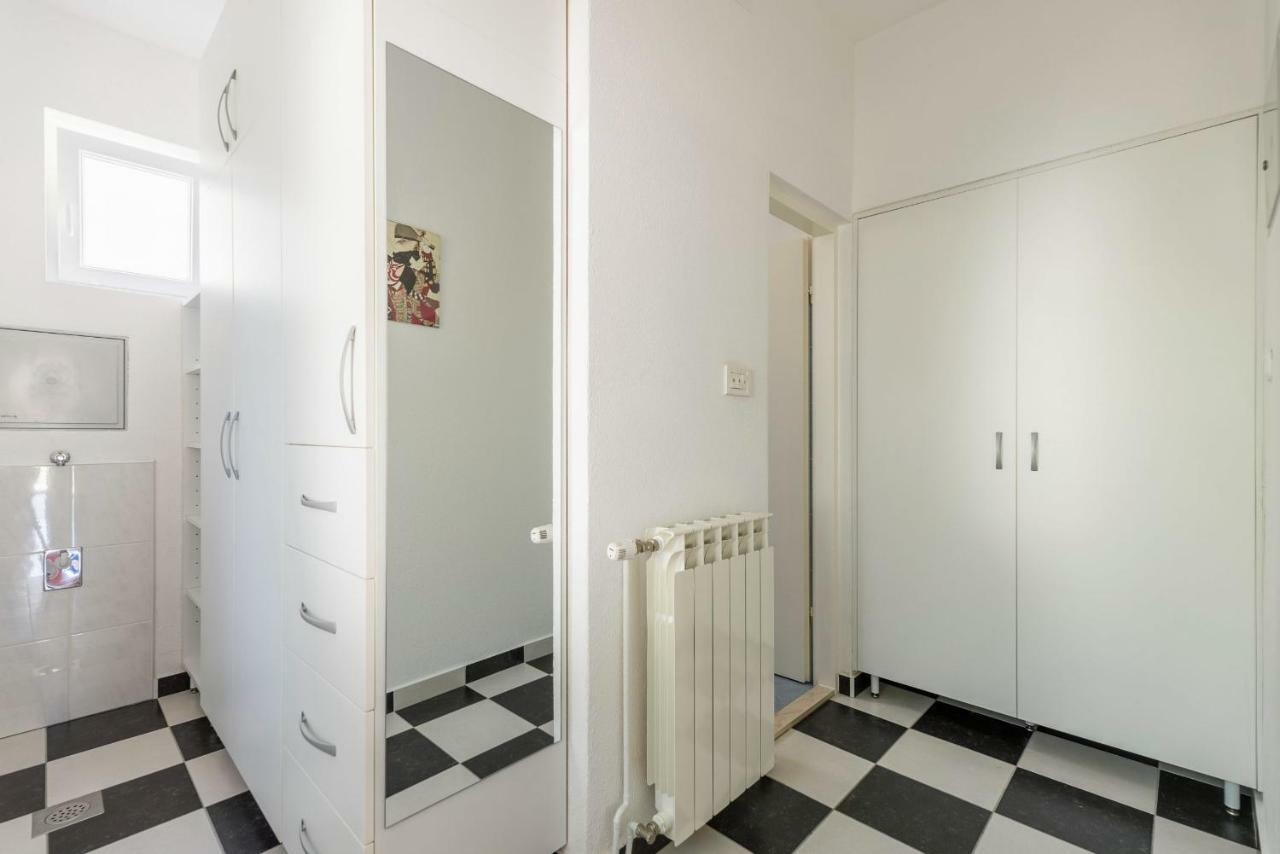 Apartament Cozy New Flat For 2 Or 3 Hvar Town Zewnętrze zdjęcie