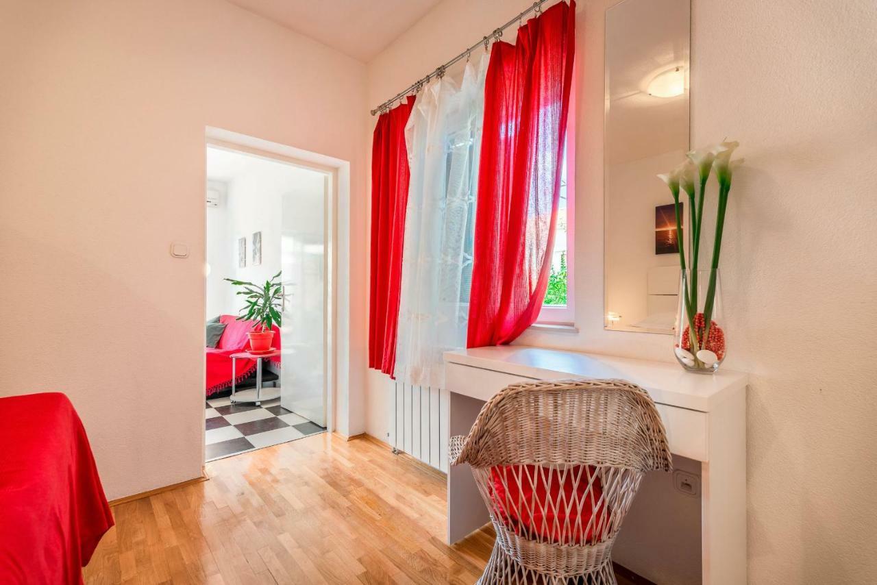 Apartament Cozy New Flat For 2 Or 3 Hvar Town Zewnętrze zdjęcie