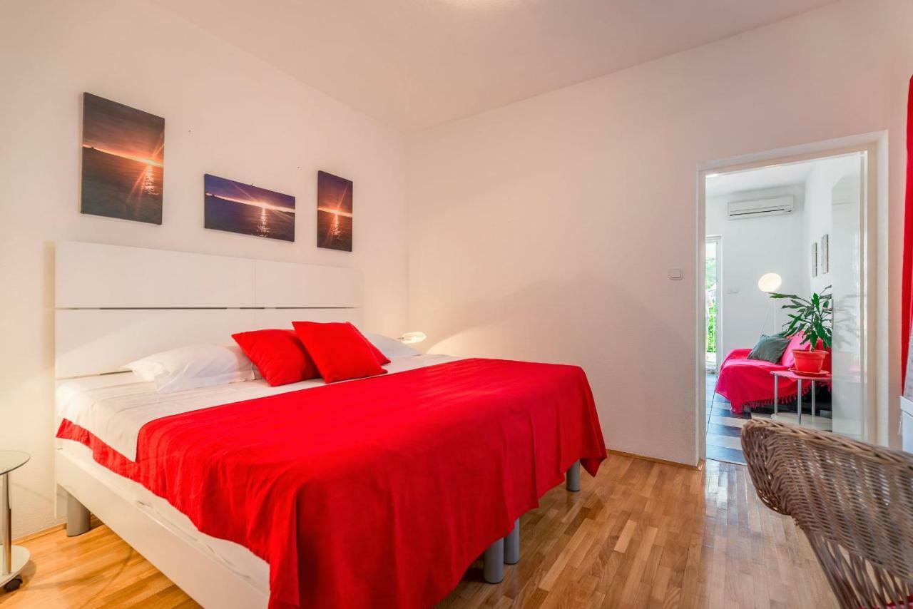 Apartament Cozy New Flat For 2 Or 3 Hvar Town Zewnętrze zdjęcie